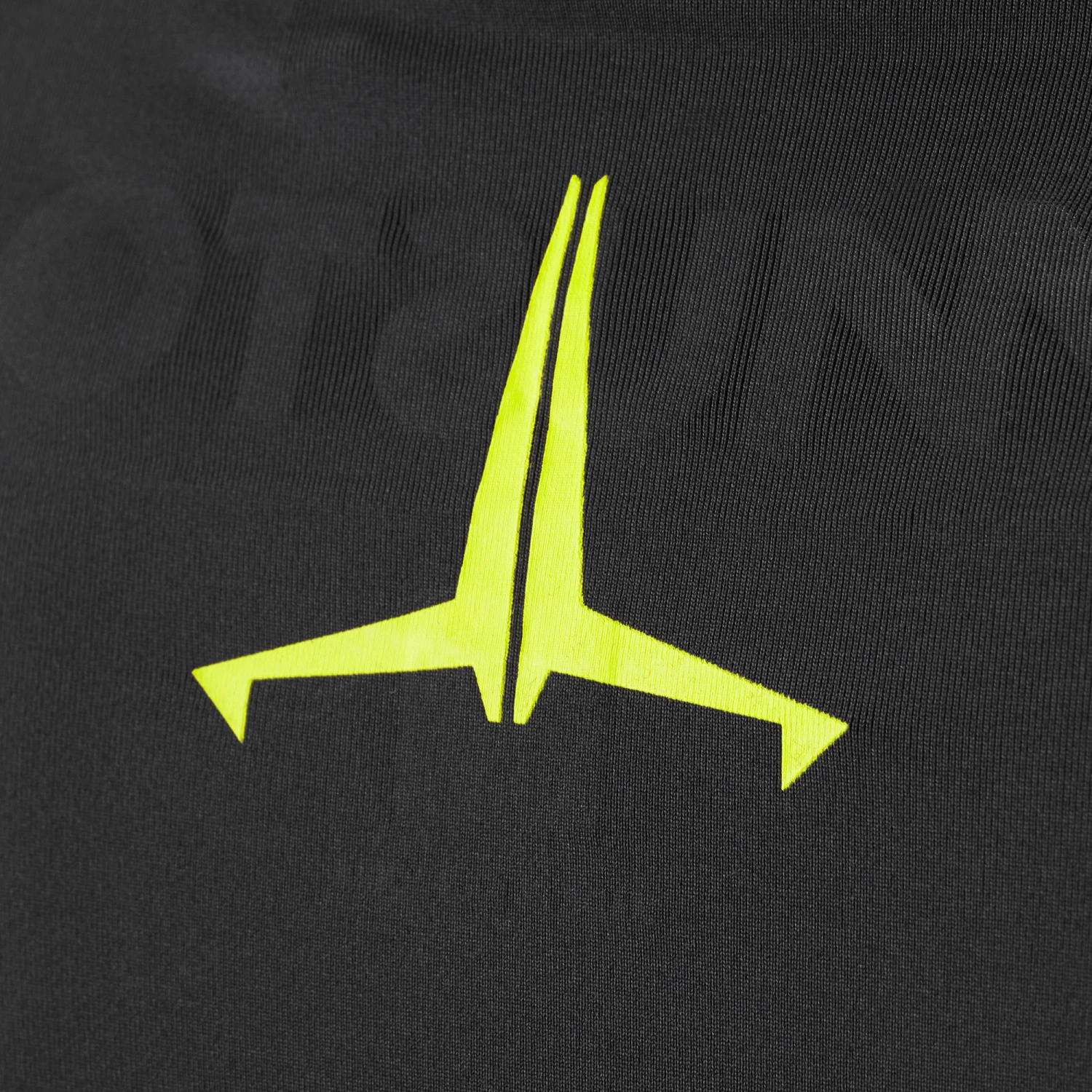 Musto Insignia UV Fast Dry Short Sleeve Rash Guard - Black 3 Musto Insignia UV Fast Dry Short Sleeve Rash Guard - Black - Image 3